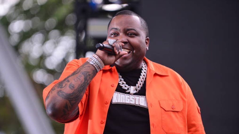 MIAMI, FL - JUNE 03:  Sean Kingston performs live on stage during "Hot Summer Night" concert at FPL Solar Amphitheater at Bayfront Park on June 3, 2023 in Miami, Florida.  (Photo by Johnny Louis/Getty Images)