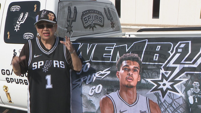 Some of the Spurs biggest fans. (SBG Photo)